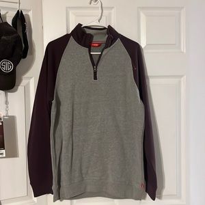 NWOT IZOD pullover